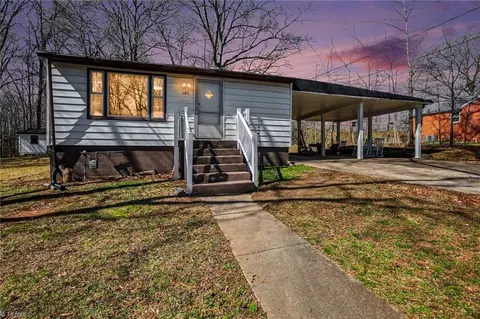 503 Cedar St, Eden, NC 27288