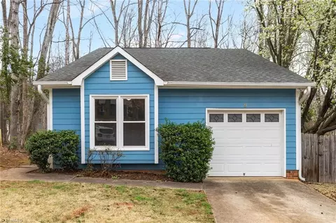 9 Dunnberry Ct, Greensboro, NC 27455