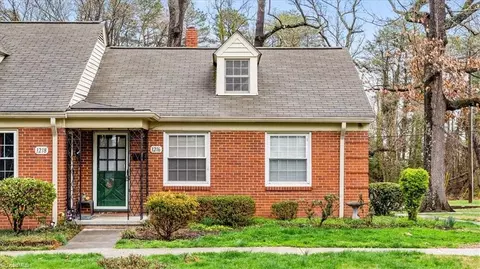 1216 Pamlico Dr, Greensboro, NC 27408