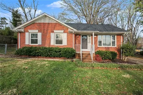 2704 Renee Dr, Greensboro, NC 27407