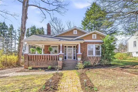 806 Granville Dr, Winston Salem, NC 27101