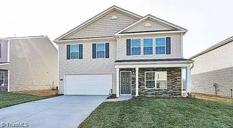 310 Beresford Way, Greensboro, NC 27405