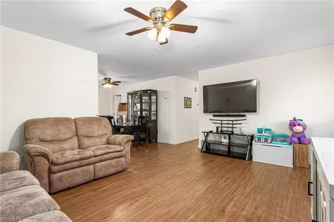 Living - 405 Amazon St, Thomasville, NC 27360 photo 1 of 2