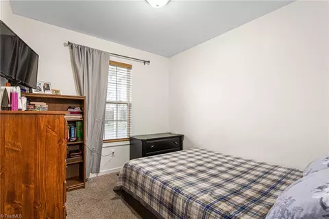Bedroom - 405 Amazon St, Thomasville, NC 27360 photo 4 of 6
