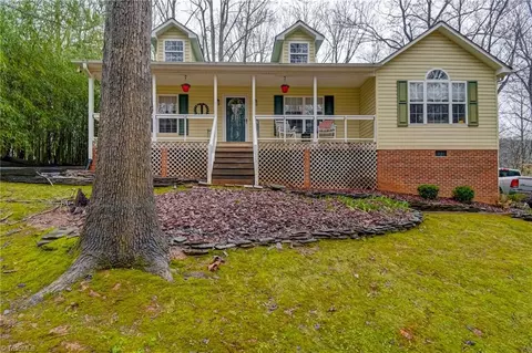 1906 Jerico Rd, Asheboro, NC 27205