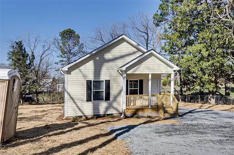 Exterior - 604 Oliver St, Ramseur, NC 27316 photo 7 of 9