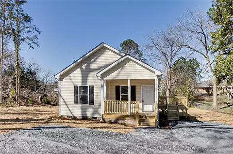 604 Oliver St, Ramseur, NC 27316