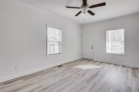 Living - 604 Oliver St, Ramseur, NC 27316 photo 2 of 7