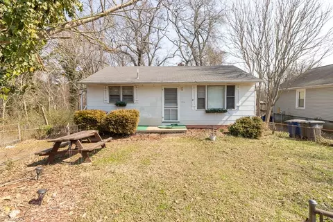 2601 Carlyle St, Winston Salem, NC 27107