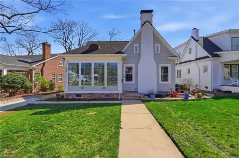 308 Woodbine Ct, Greensboro, NC 27403