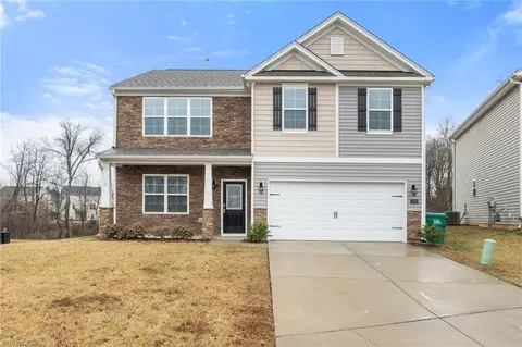 3696 Waterford Oak Ct, High Point, NC 27265