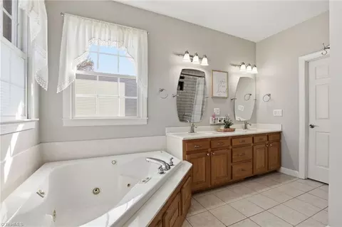 Bath - 362 Mountain Shadows Dr, Purlear, NC 28665 photo 3 of 3