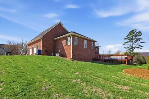 Exterior - 362 Mountain Shadows Dr, Purlear, NC 28665 photo 5 of 8