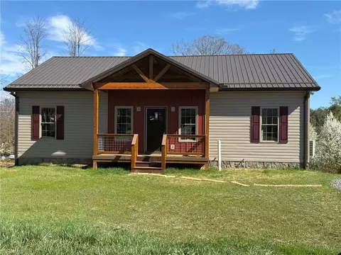 115 Blairfield Ct, North Wilkesboro, NC 28659
