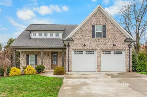 1012 Cross Gate Rd, Winston Salem, NC 27106