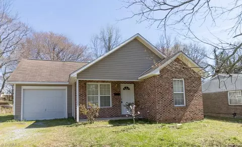 2205 Acorn Rd, Greensboro, NC 27406