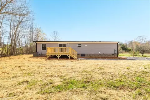 153 Mosley Loop, Madison, NC 27025 photo 32
