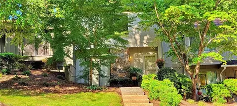 203 Lamplighter Cir, Winston Salem, NC 27104