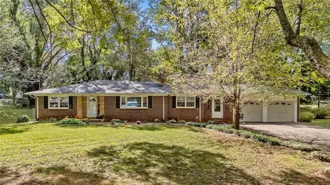 5728 Nylon Dr, Winston Salem, NC 27105