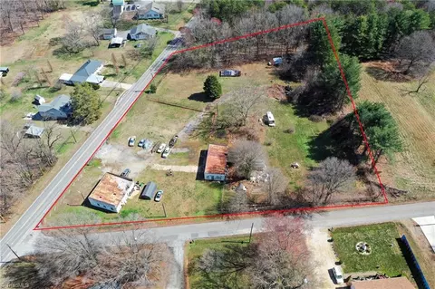 3828 High Point Rd, Winston Salem, NC 27107