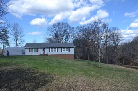 599 Nc Highway 770, Mayodan, NC 27027