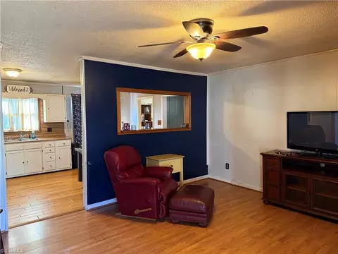 Living - 4151 Valley Ridge Dr, Trinity, NC 27370 photo 2 of 2