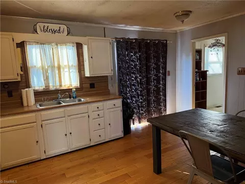 Kitchen - 4151 Valley Ridge Dr, Trinity, NC 27370 photo 2 of 2