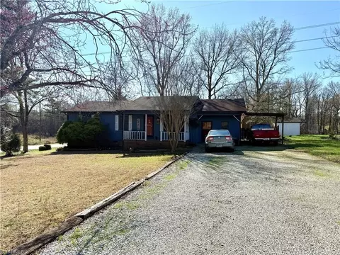 Exterior - 4151 Valley Ridge Dr, Trinity, NC 27370 photo 2 of 8