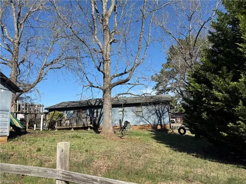 Exterior - 4151 Valley Ridge Dr, Trinity, NC 27370 photo 4 of 8