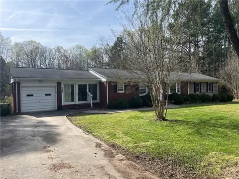 2183 Rowe Rd, Lexington, NC 27295