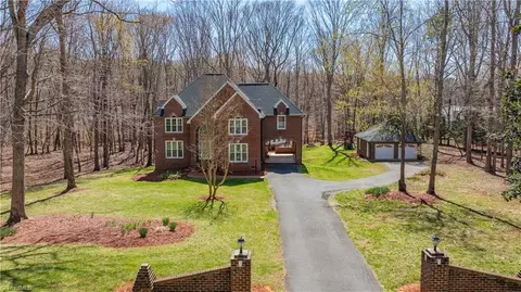 2193 Berkley Ln, Asheboro, NC 27205