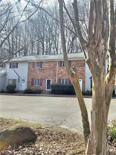 817 Brickwood Ct, Winston Salem, NC 27127