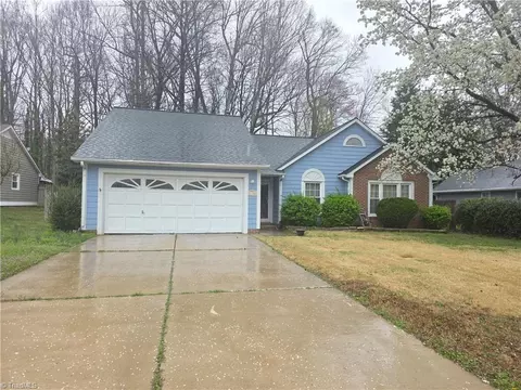 4106 Broadacres Dr, Greensboro, NC 27407