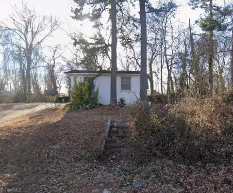 1816 Mccormick St, Greensboro, NC 27406