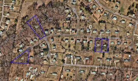 175 195 Twin Creeks Rd, Clemmons, NC 27012