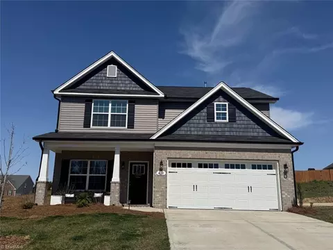 672 Mahogany Dr, Thomasville, NC 27360