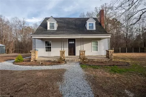 3408 Dillon Rd, Jamestown, NC 27282