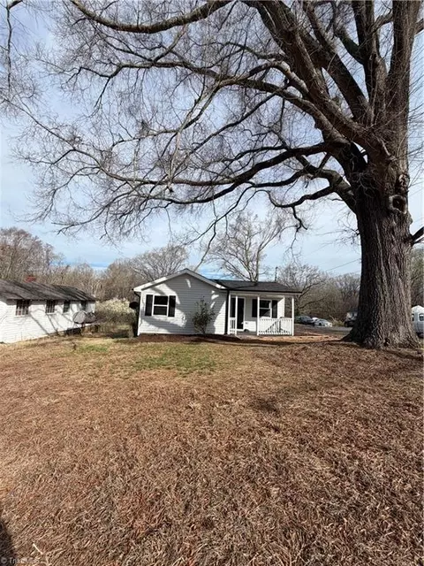 1237 Irving Ave, Eden, NC 27288