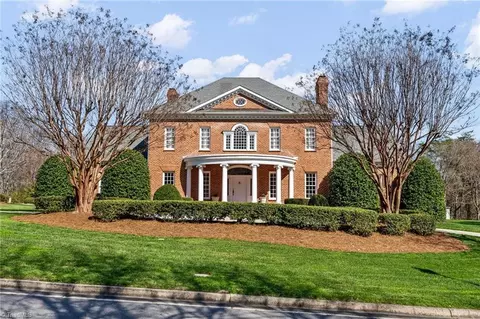 1212 Sturbridge Ave, High Point, NC 27262