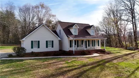 8570 Linville Rd, Oak Ridge, NC 27310