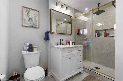 Bath - 321 Cheryl Ave, Durham, NC 27712 photo 3 of 4