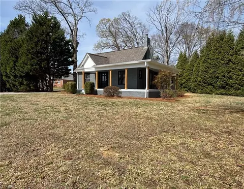 5264 Hilltop Rd, Jamestown, NC 27282