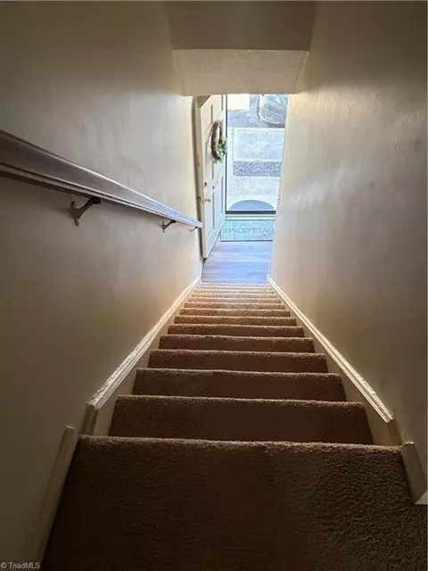 Entry Way - 224 Northpoint Ave #E, High Point, NC 27262 photo 1 of 2