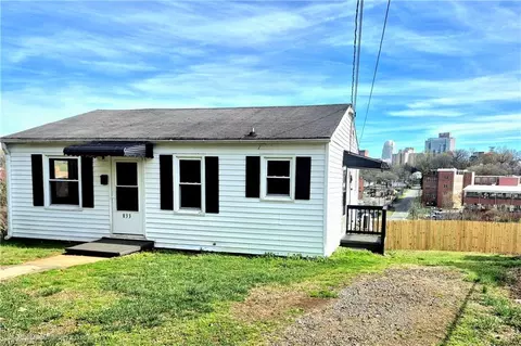 833 Haywood St, Winston Salem, NC 27105