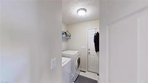 101 Brightleaf Ct, Archdale, NC 27263 photo 5