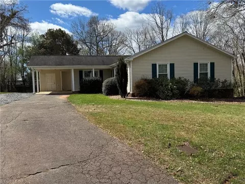 Exterior - 106 Meta Ct, King, NC 27021 photo 4 of 15