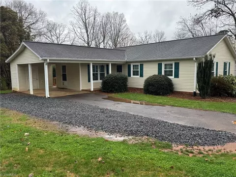 Exterior - 106 Meta Ct, King, NC 27021 photo 13 of 15