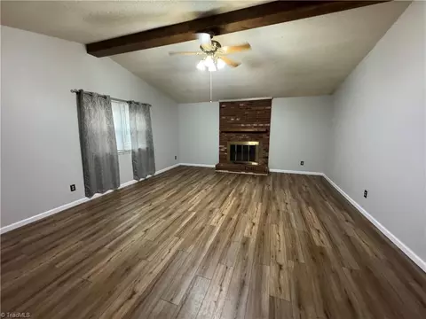 Living - 106 Meta Ct, King, NC 27021 photo 2 of 6