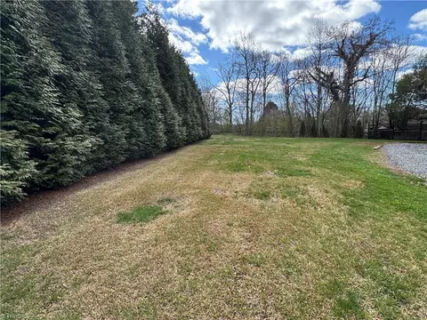 Exterior - 106 Meta Ct, King, NC 27021 photo 12 of 15