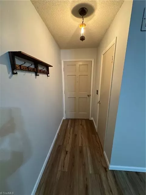Entry Way - 106 Meta Ct, King, NC 27021 photo 1 of 3